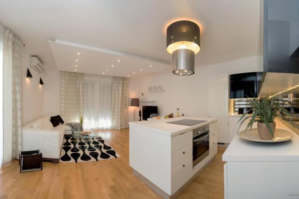 Ensidia Luxury Suite Split Extérieur photo